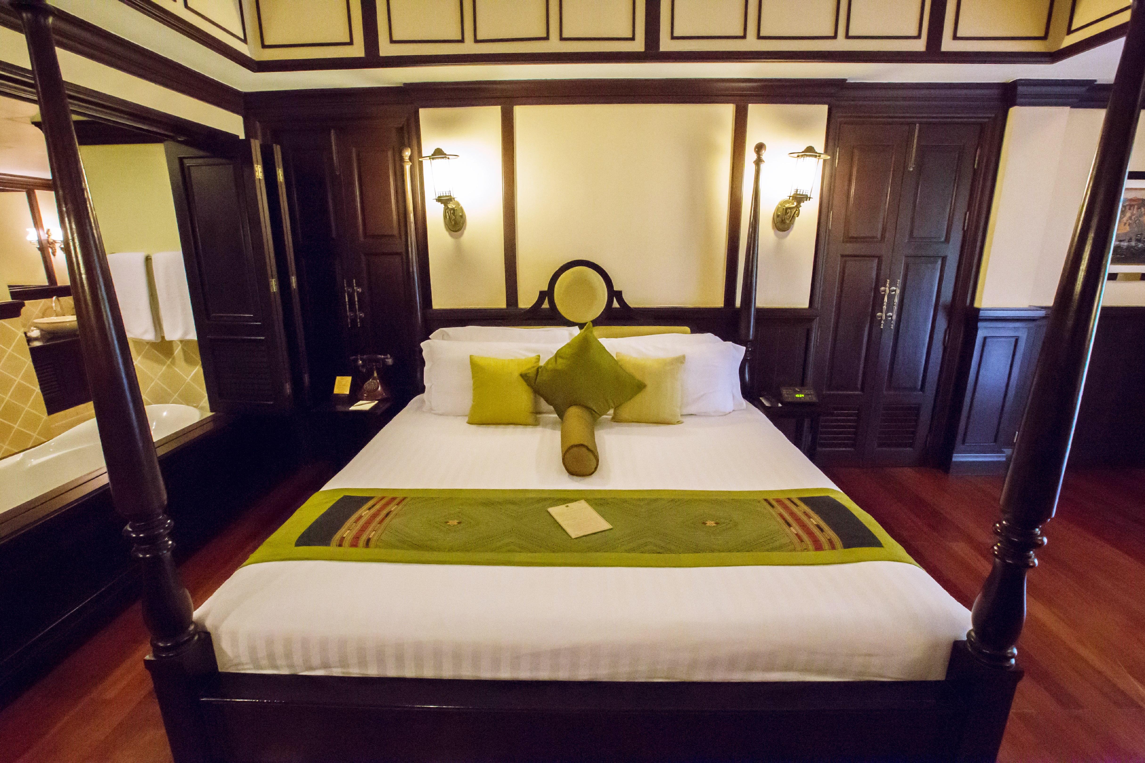Wora Bura Hua Hin Resort&Spa - SHA Extra Plus Esterno foto A bedroom at the hotel